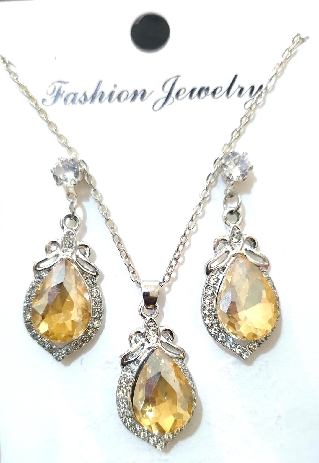 Pendant Set